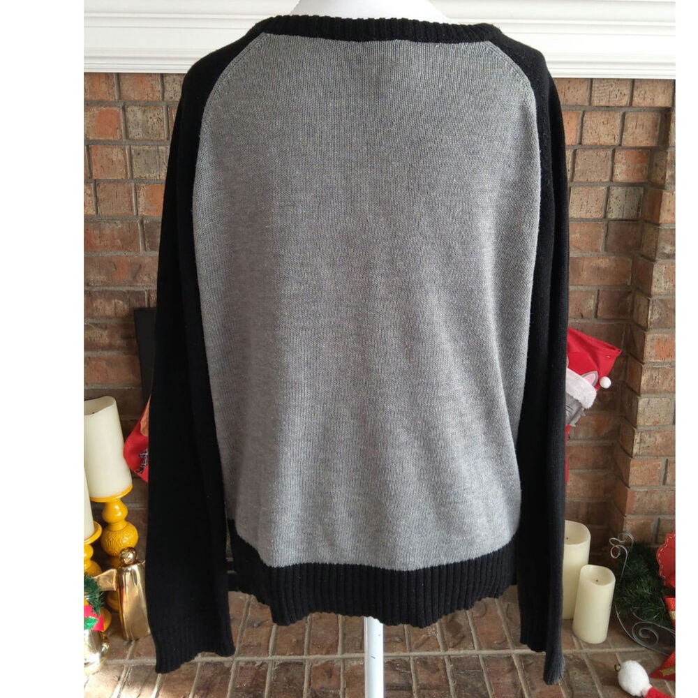 Disney knit sweater Minnie Mouse black red gray long sleeve licensed size XL W - Picture 3 of 6